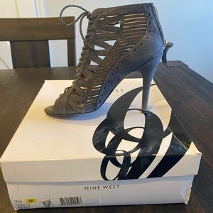 None West Angellica gray peep toe bootie